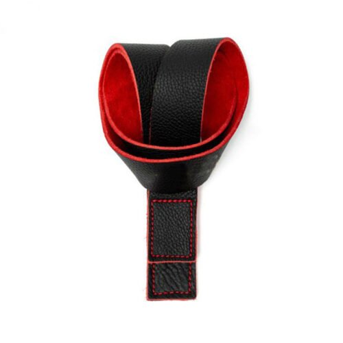 Adjustable leather lifting straps for improved grip strength.